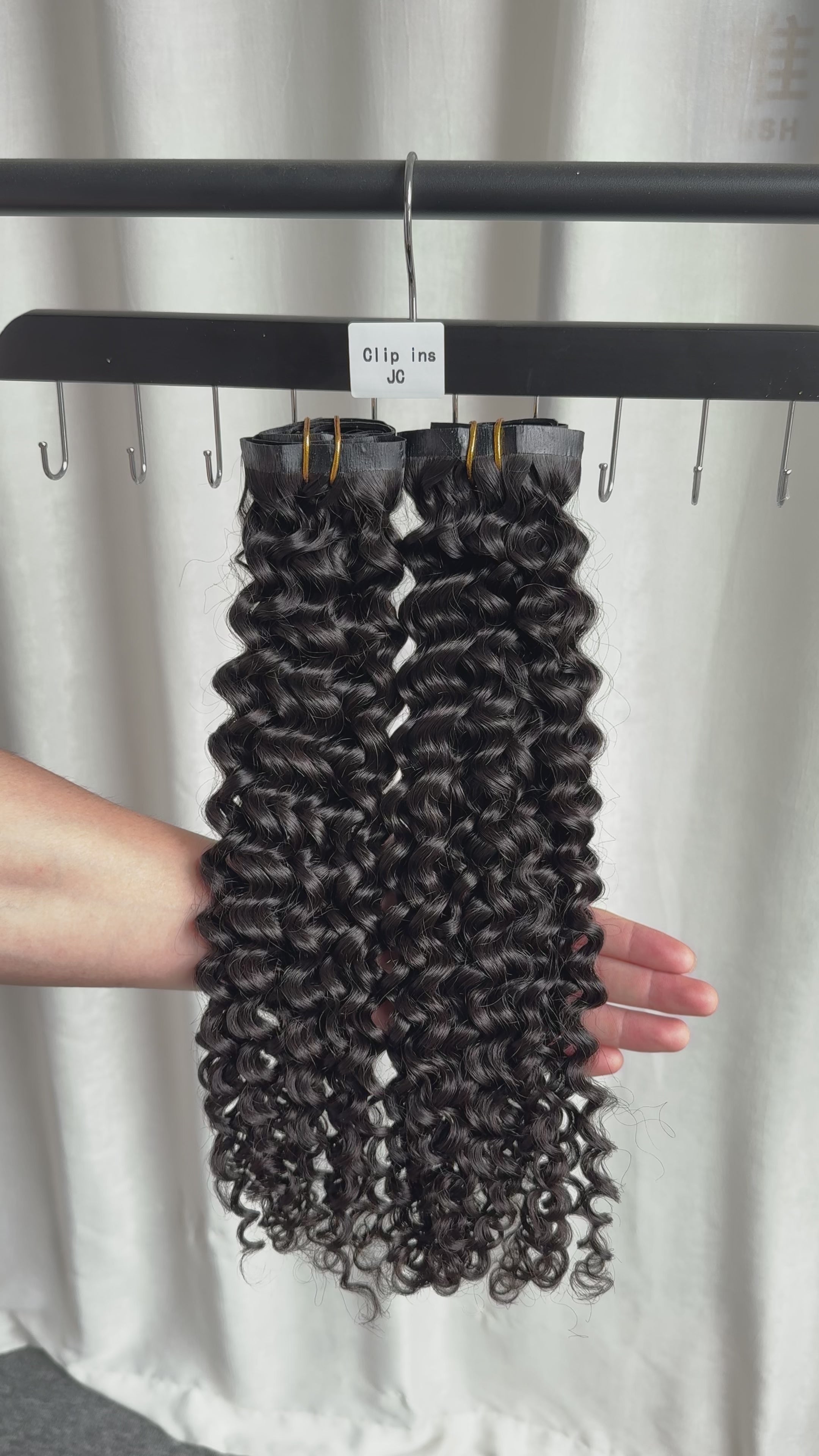 RAW Seamless Clip In Jerry Curly 110gram 6pcs each pack 主圖